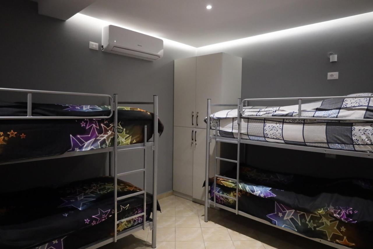 Sonche Hostel Τίρανα Εξωτερικό φωτογραφία