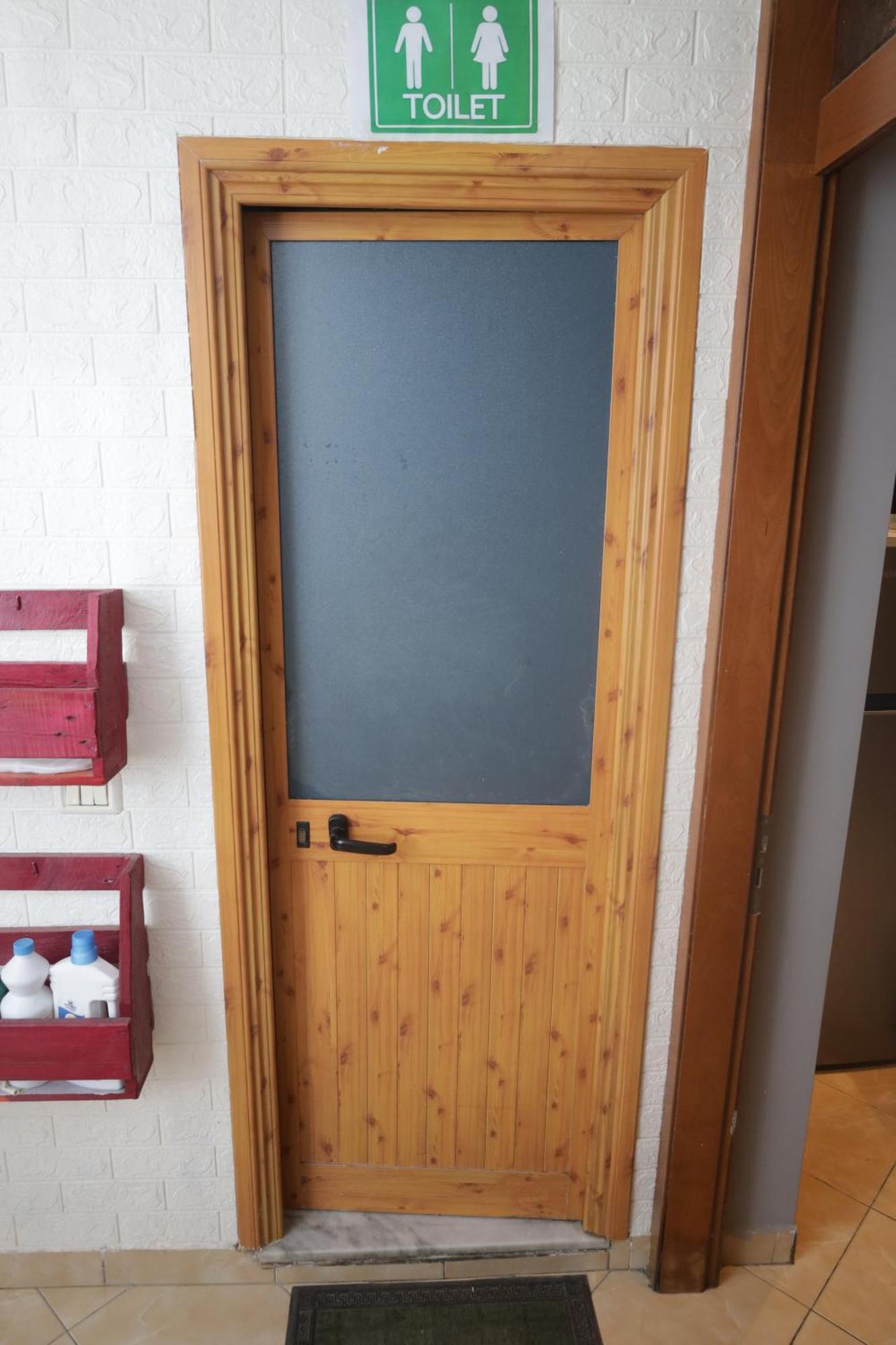 Sonche Hostel Τίρανα Εξωτερικό φωτογραφία