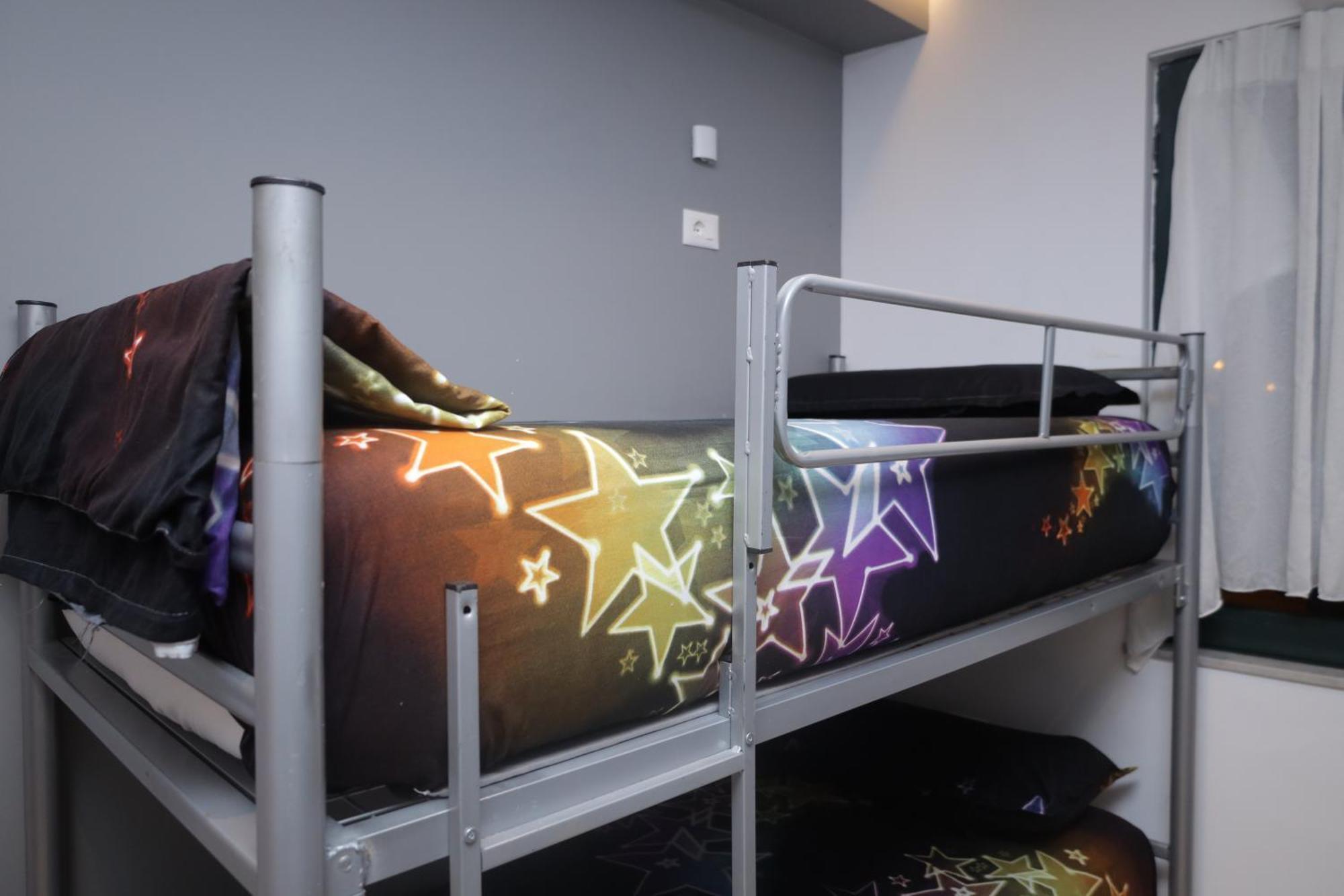 Sonche Hostel Τίρανα Εξωτερικό φωτογραφία